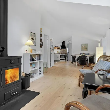 4 Bedroom Stunning In *