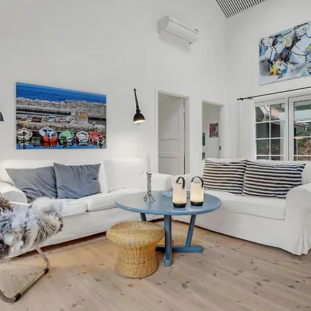4 Bedroom Stunning In Нексё