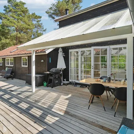 4 Bedroom Stunning In * Нексё